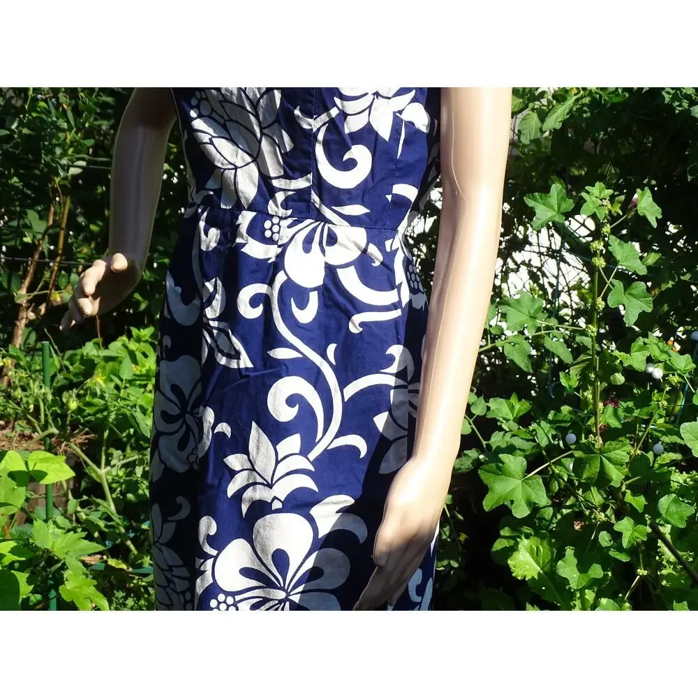 Vintage 1960s Blue Hibiscus Hawaiian Shift Dress Sleeveless Cotton Small
